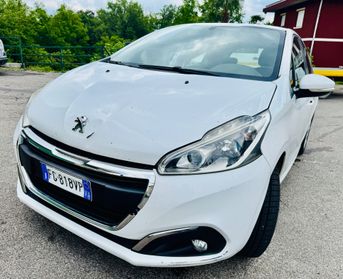 Peugeot 208 BlueHDi 75 5 porte N1 Autocarro
