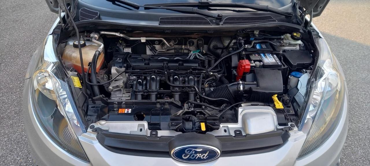 Ford Fiesta Modello Titanium cc. 1.250 Benzina 5 Porte 5 Posti SOLO 58.240 KM. Utilizzabile anche dai Neopatentati.