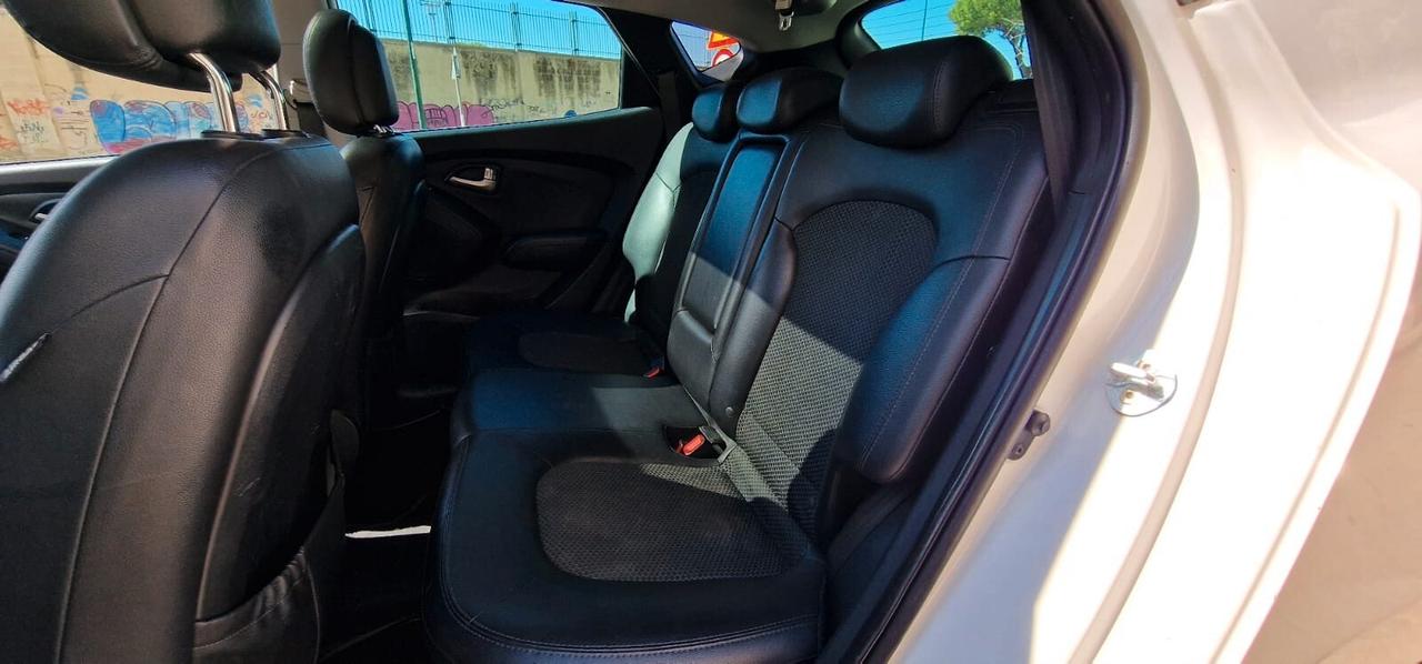 Hyundai iX35 1.7 CRDi 2WD Xpossible