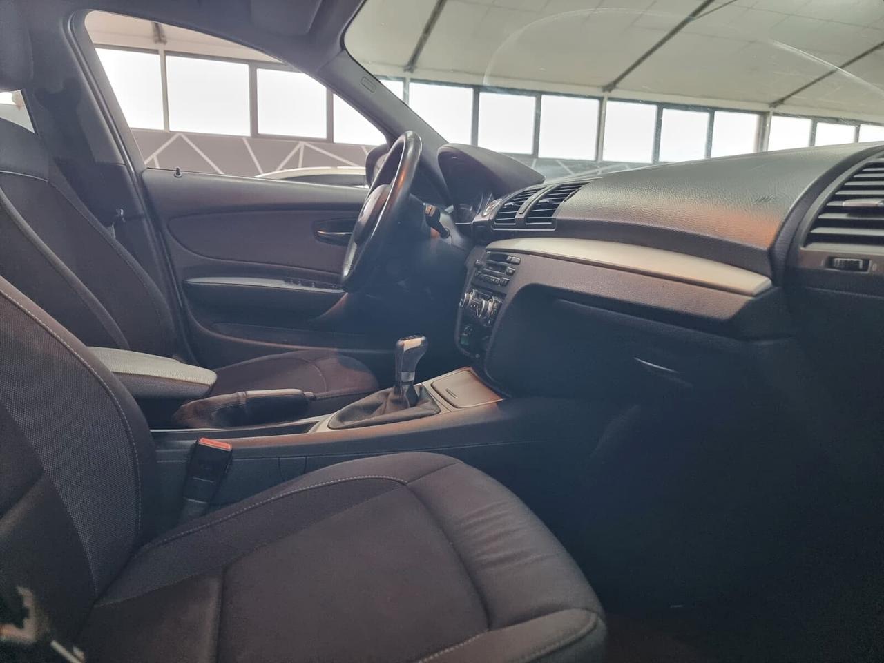 Bmw 118 5 porte Futura