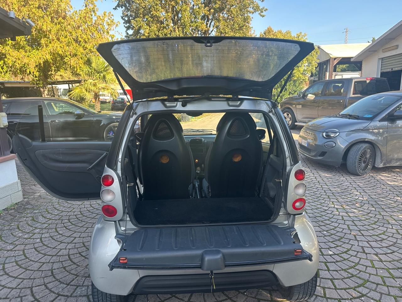 Smart 600 & pure (40 kW) IDONEA PER NEOPATENTATI PERMUTABILE SOLO 140.000 KM