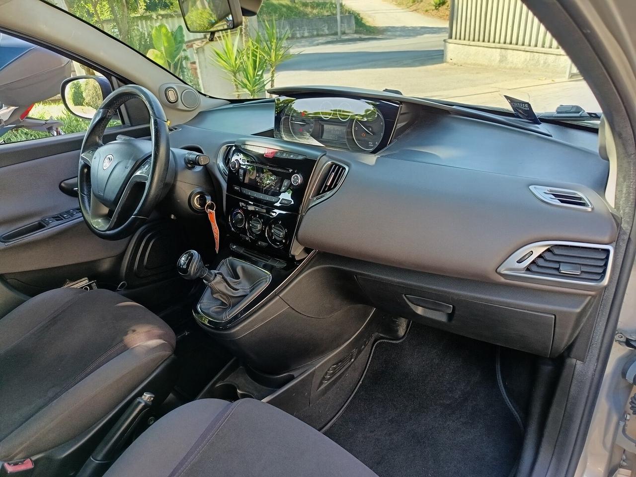 LANCIA Ypsilon 1.3 MJT 16V 95 CV 5 porte S&S Gold
