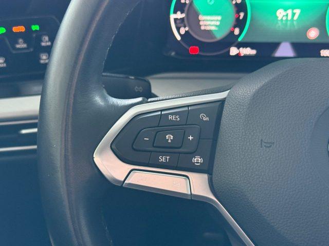 VOLKSWAGEN Golf 1.0 TSI Life