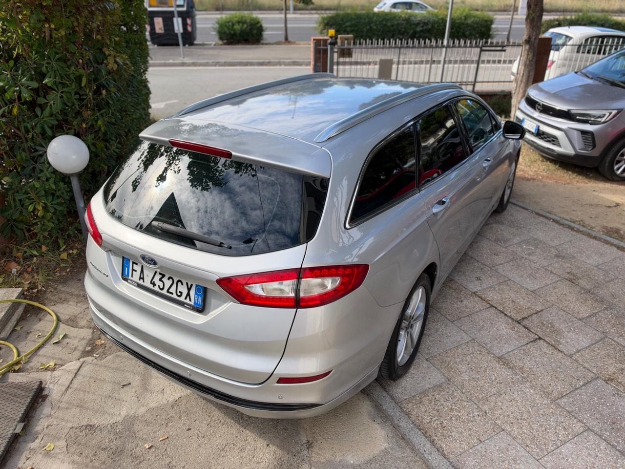 Ford Mondeo 2.0 TDCi 150 CV S&S SW Titanium Business