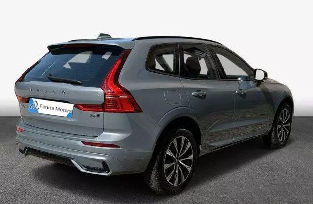 VOLVO XC60 B4 (d) AWD automatico Plus Dark N1Autocarro