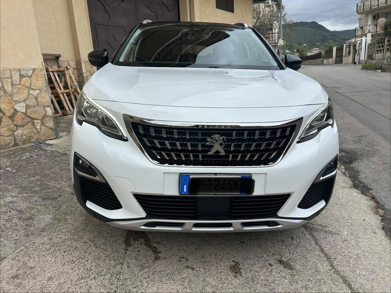 Peugeot 3008 BlueHDi 130 S&S EAT8 Allure