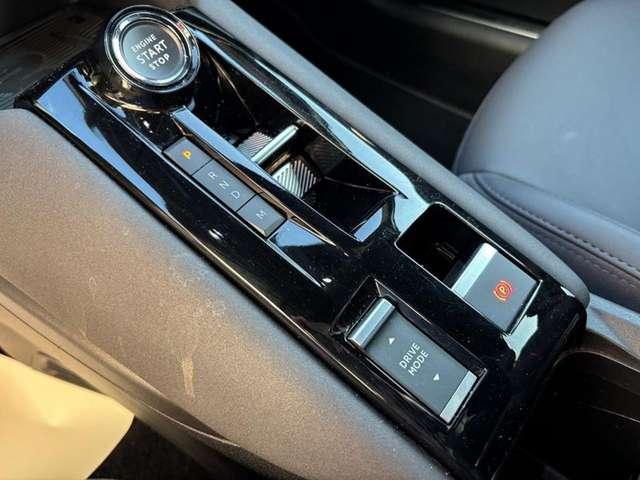 Alfa Romeo Junior 1.2 136 CV Hybrid eDCT6 Speciale FULL LED-NAVI-18"