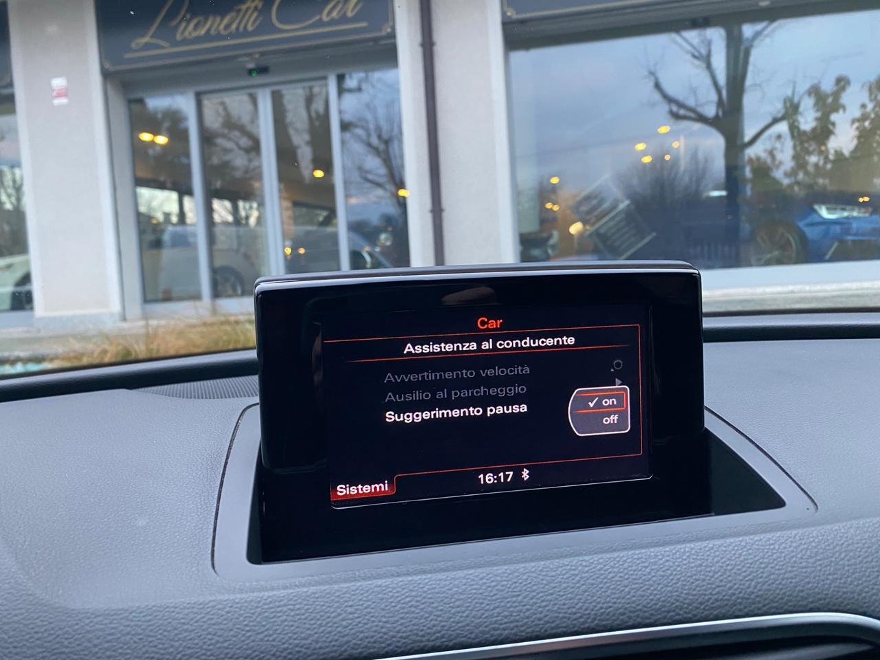 Audi Q3 2.0 TDI 120 CV S-tronic Sport S-Line