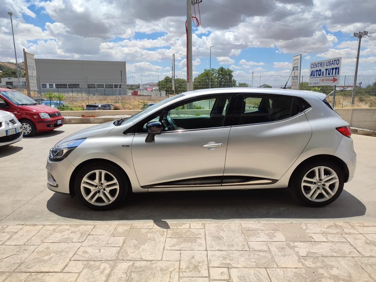 Renault Clio TCe 12V 90CV Start&Stop 5 porte Energy Duel2