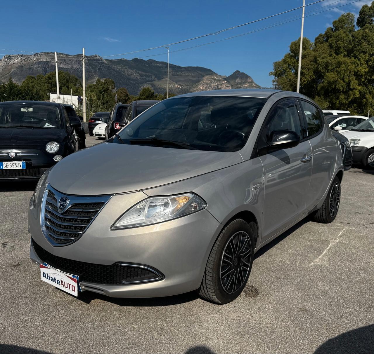 Lancia Ypsilon 1.3 MJT 16V 95 CV 5 porte S&S Gold