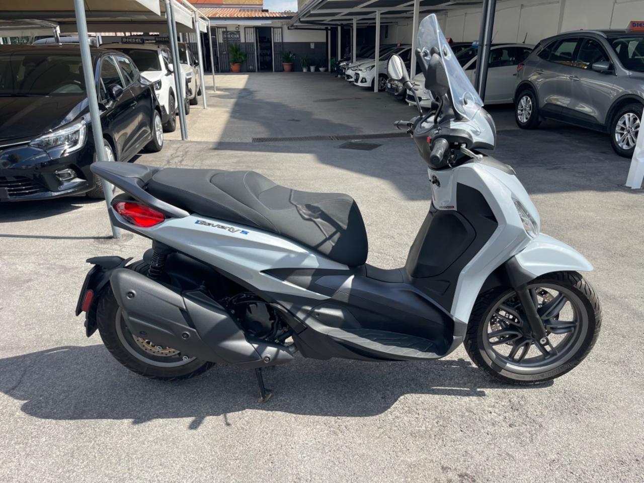 Piaggio Beverly 400 i.e. 400S HPI ANNO 2025 KM 1000 PERFETTO!!!
