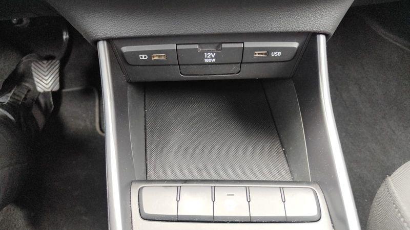 Hyundai i20 1.0 T-GDI 48V iMT ConnectLine