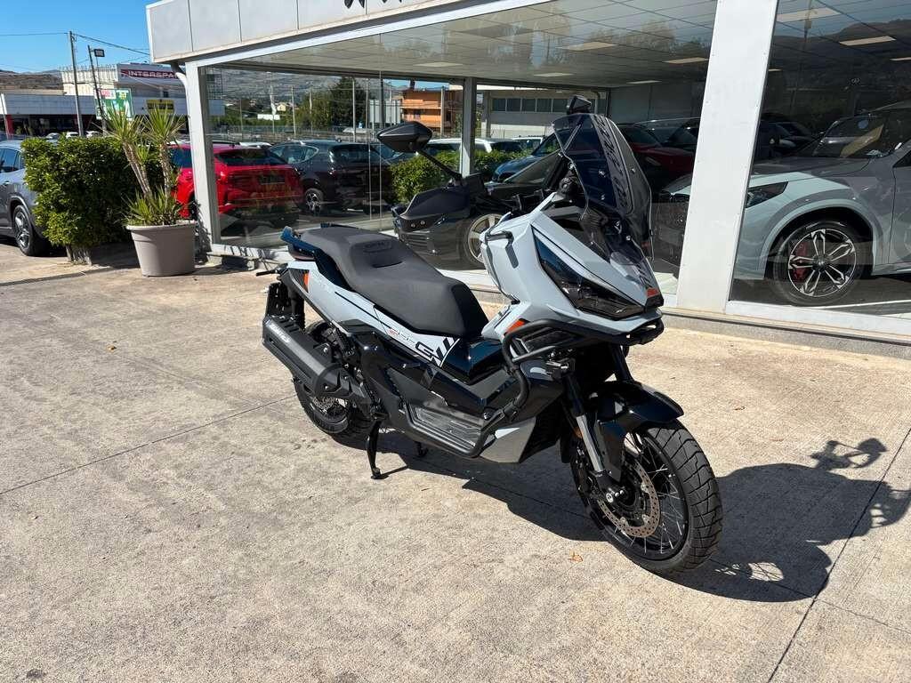 Zontes ZT 368 G 2026/KM 0 Tuo a solo 62 Euro al mese