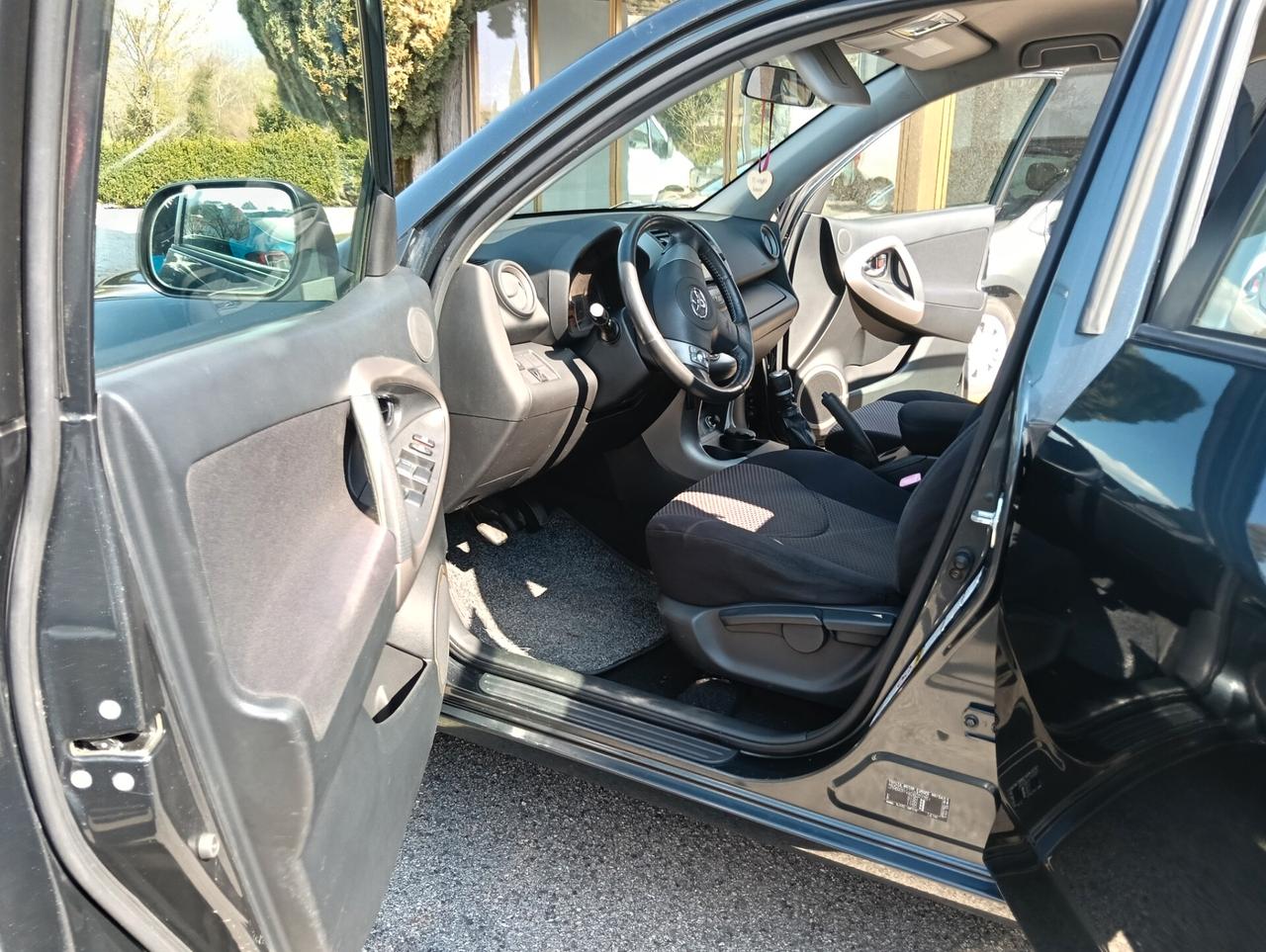 Toyota RAV 4 RAV4 2.2 D-4D 136 CV