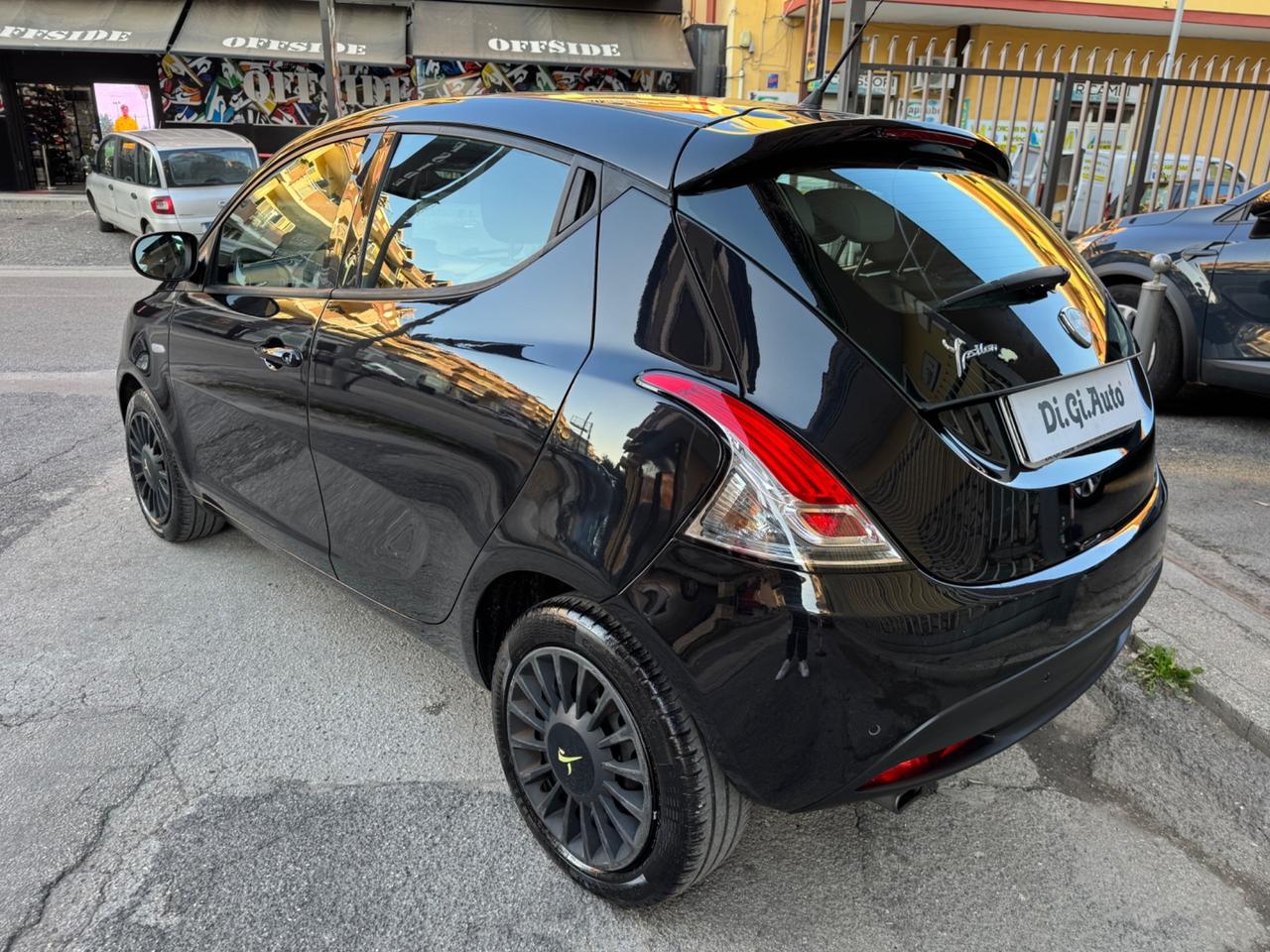 Lancia Ypsilon 1.2 69 CV 5 porte GPL Ecochic Elefantino