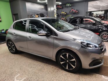 Peugeot 208 BlueHDi 100 S&S 5 porte Signature