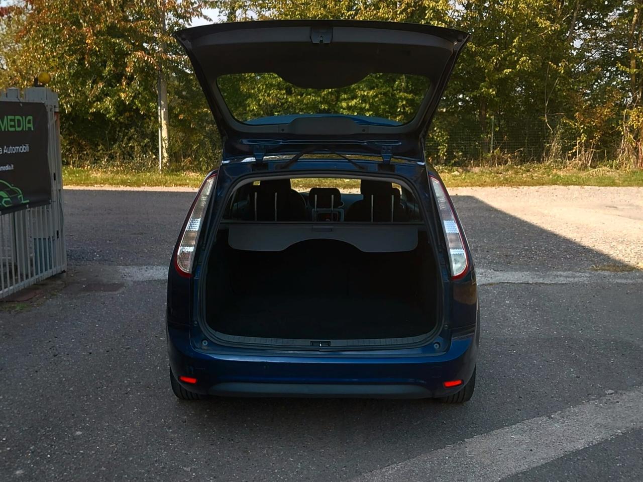 Ford Focus 1.6 (100CV) SW Ikon