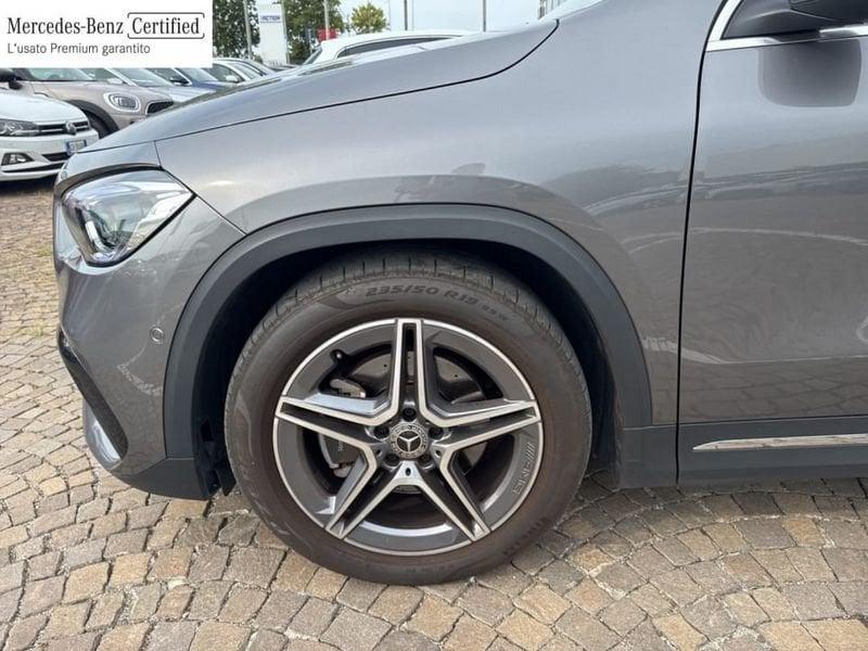 Mercedes-Benz GLA 200 D PREMIUM AUTO