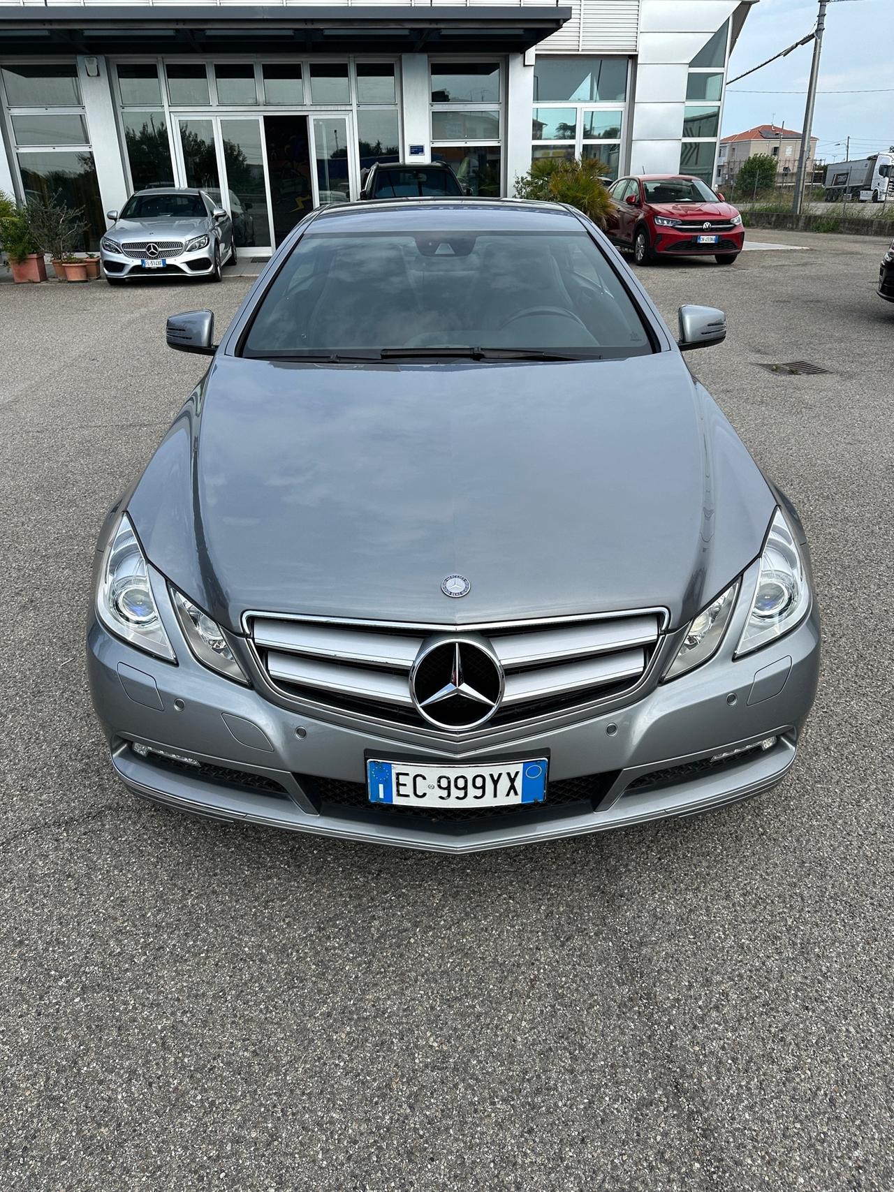 Mercedes-benz E 200 Coupé Avantgarde - 2010