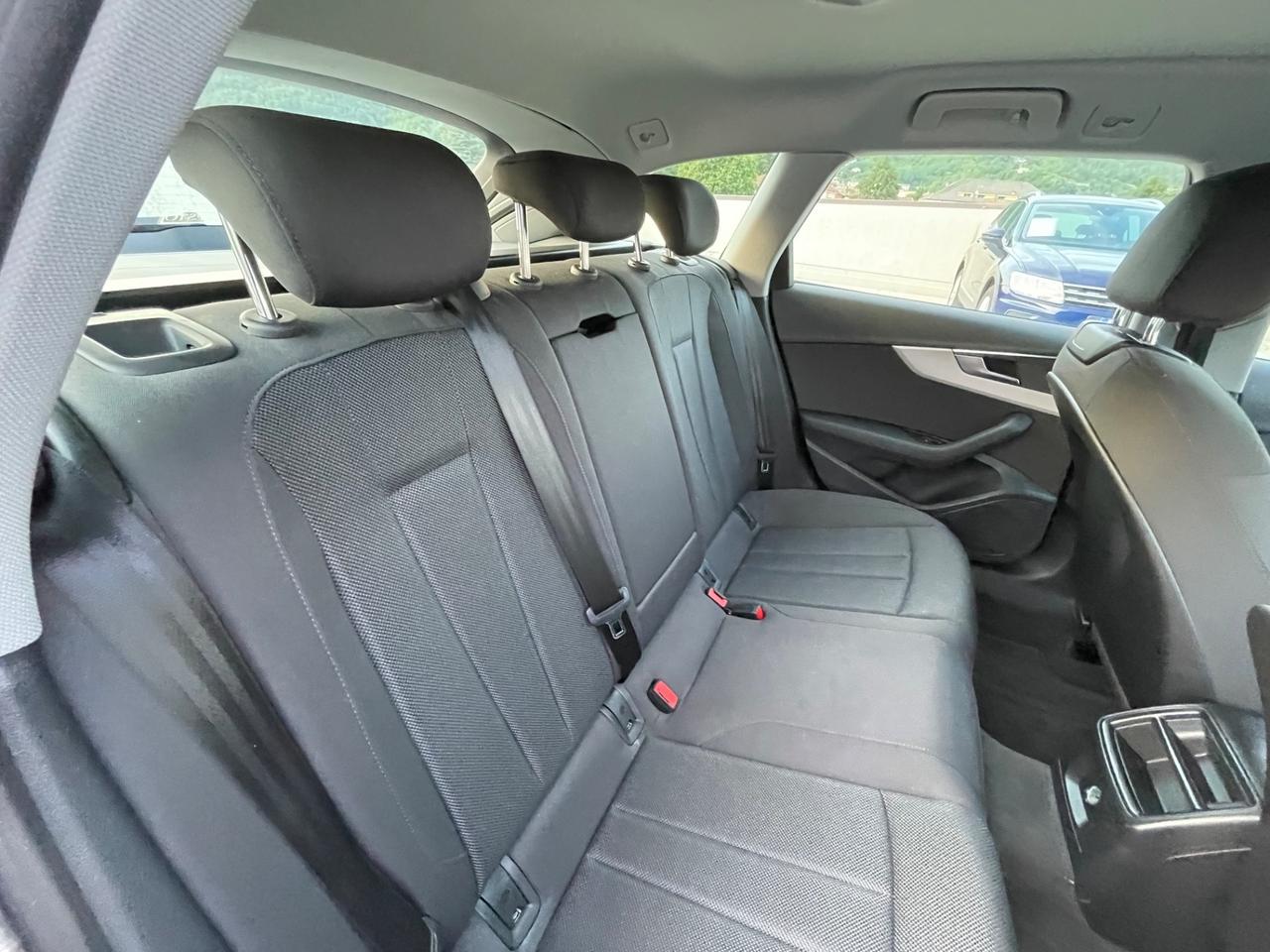 Audi A4 Avant 35 TDI 163 Cv S tronic 5a Serie 1Proprietario Garanzia 12 Mesi