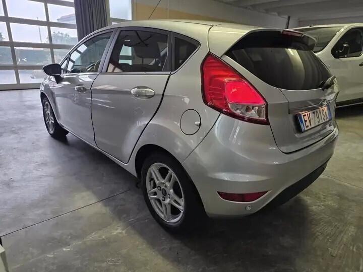 Ford Fiesta 5p 1.5 tdci Titanium 75cv ok neopatentati
