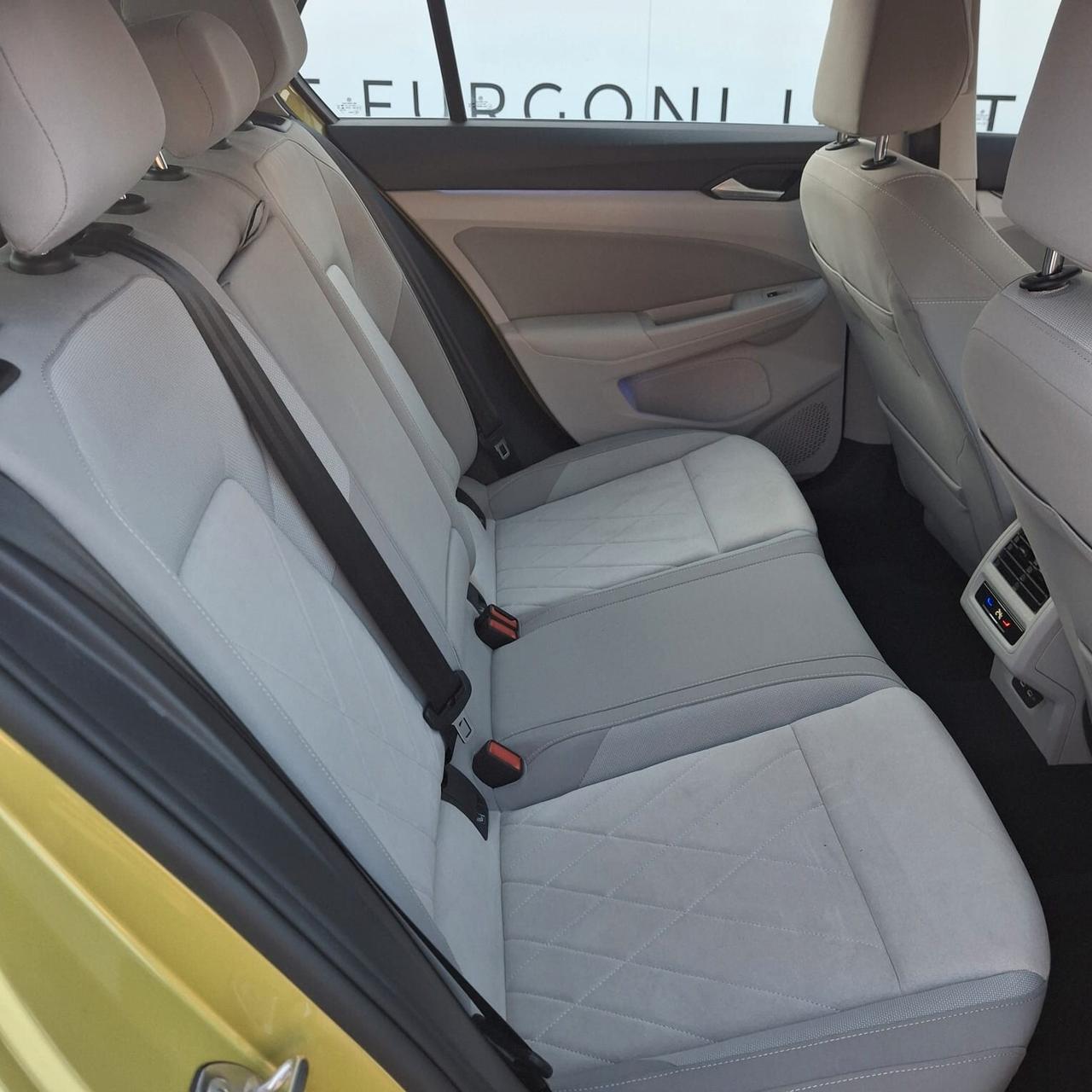 Volkswagen Golf 1.5 TGI Style