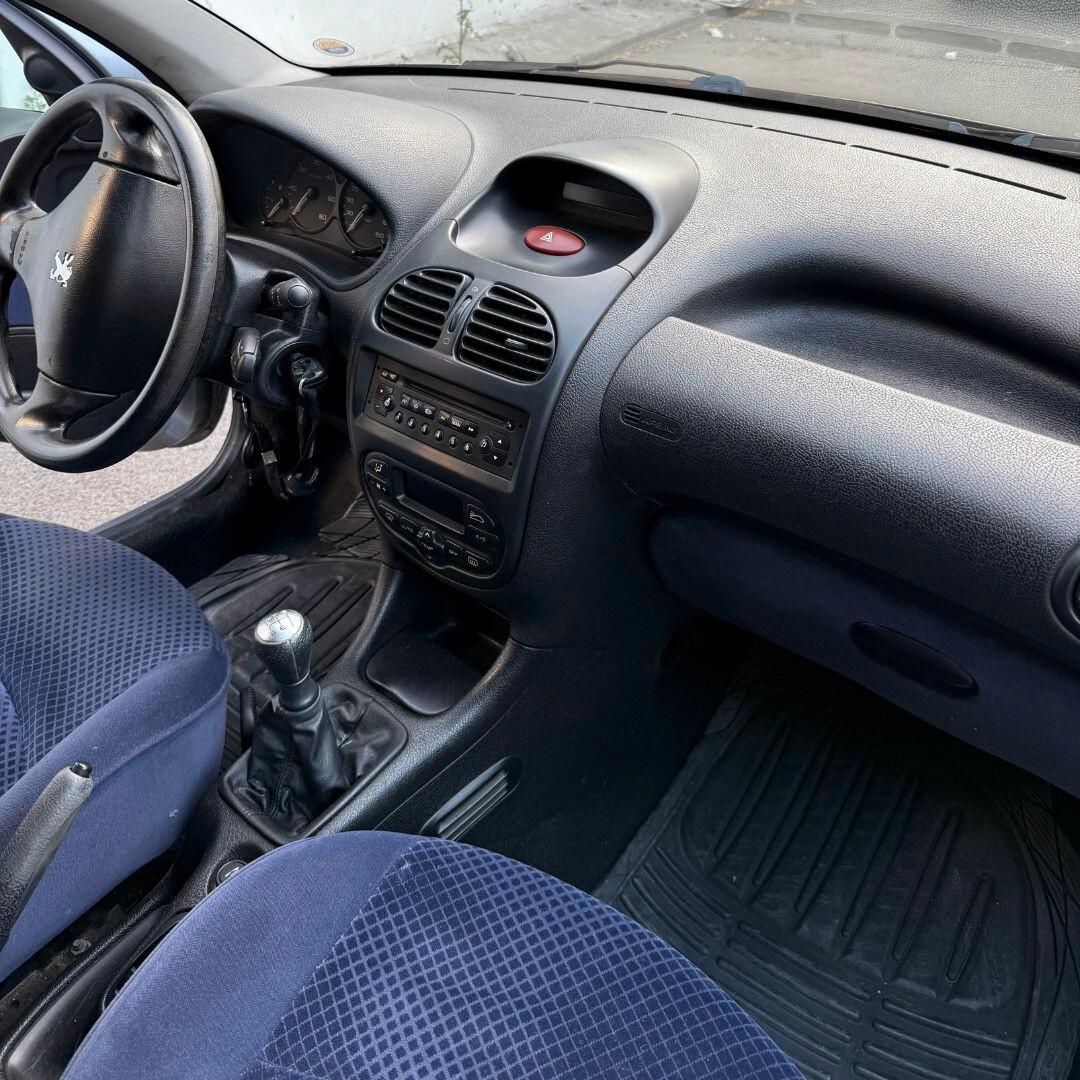 Peugeot 206 1.4 HDi **NEOPATENTATI**