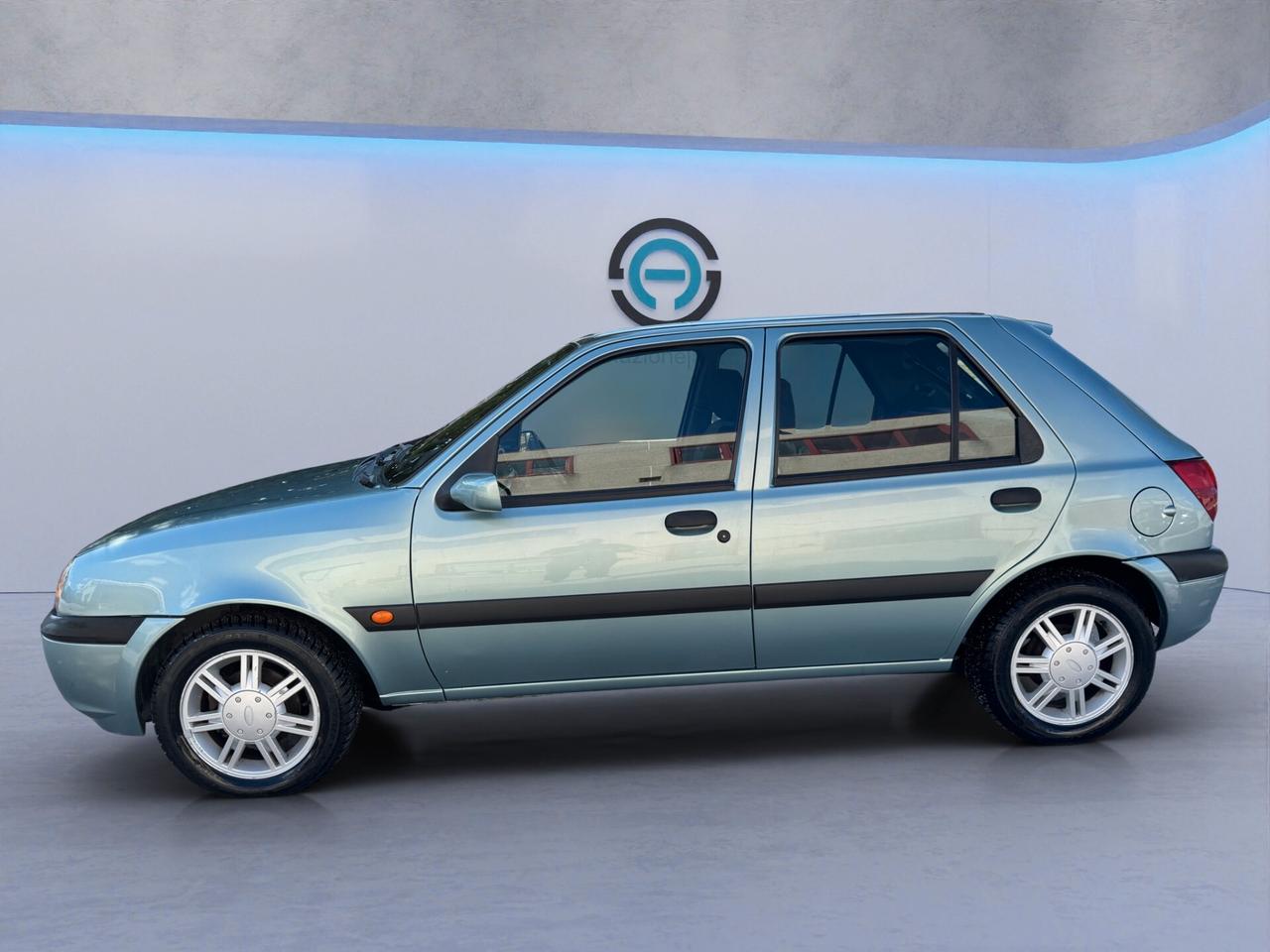 Ford Fiesta 1.2i 16V cat 5 porte Ghia