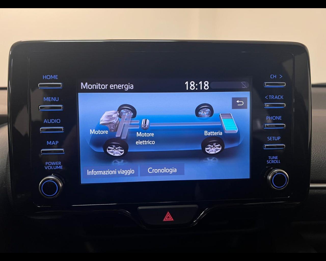 TOYOTA Yaris 1.5h Trend