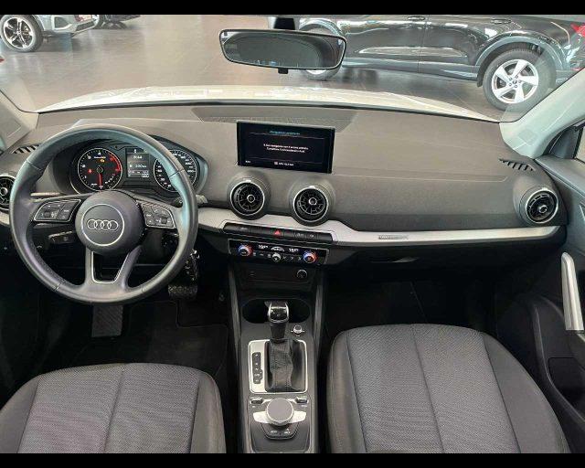 AUDI Q2 30 TDI S tronic Business Plus