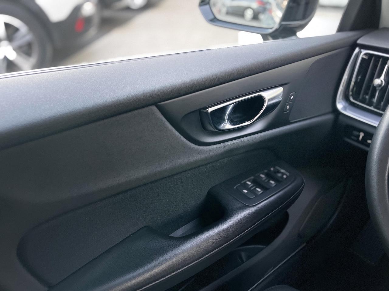 Volvo V60 2.0 AWD Plug-in-Hybrid 253CV E6 - 2021