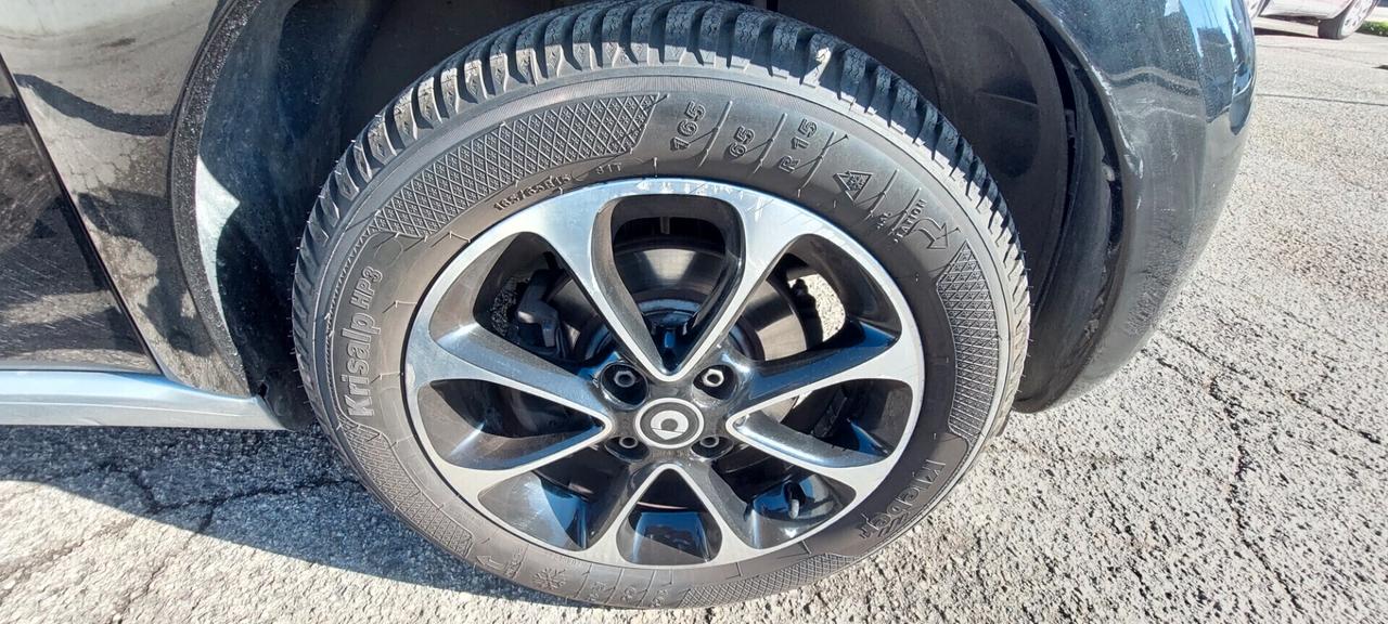 SMART FORFOUR 1,0 BENZINA 70 CV X NEOPATENTATI DOPPIO TETTO IMPECCABILE GOMME NUOVE
