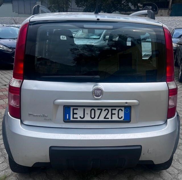 Fiat Panda 1.3 MJT 16V DPF 4x4 Climbing
