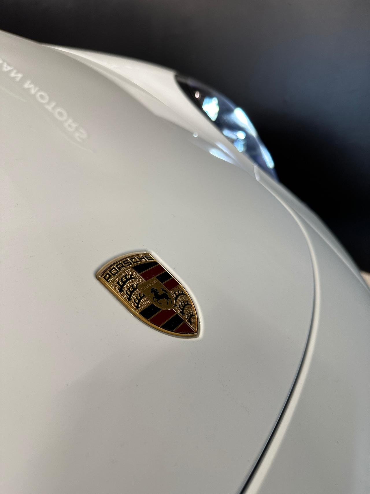 Porsche 911 Cabrio 3.0 Carrera 4 GTS auto