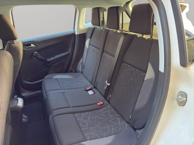PEUGEOT 2008 1.2 82 cv active