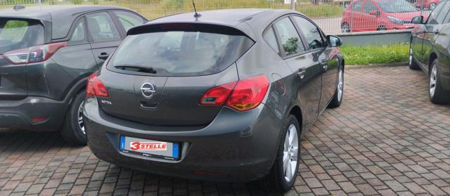 OPEL Astra 1.6 115CV 5 porte Cosmo