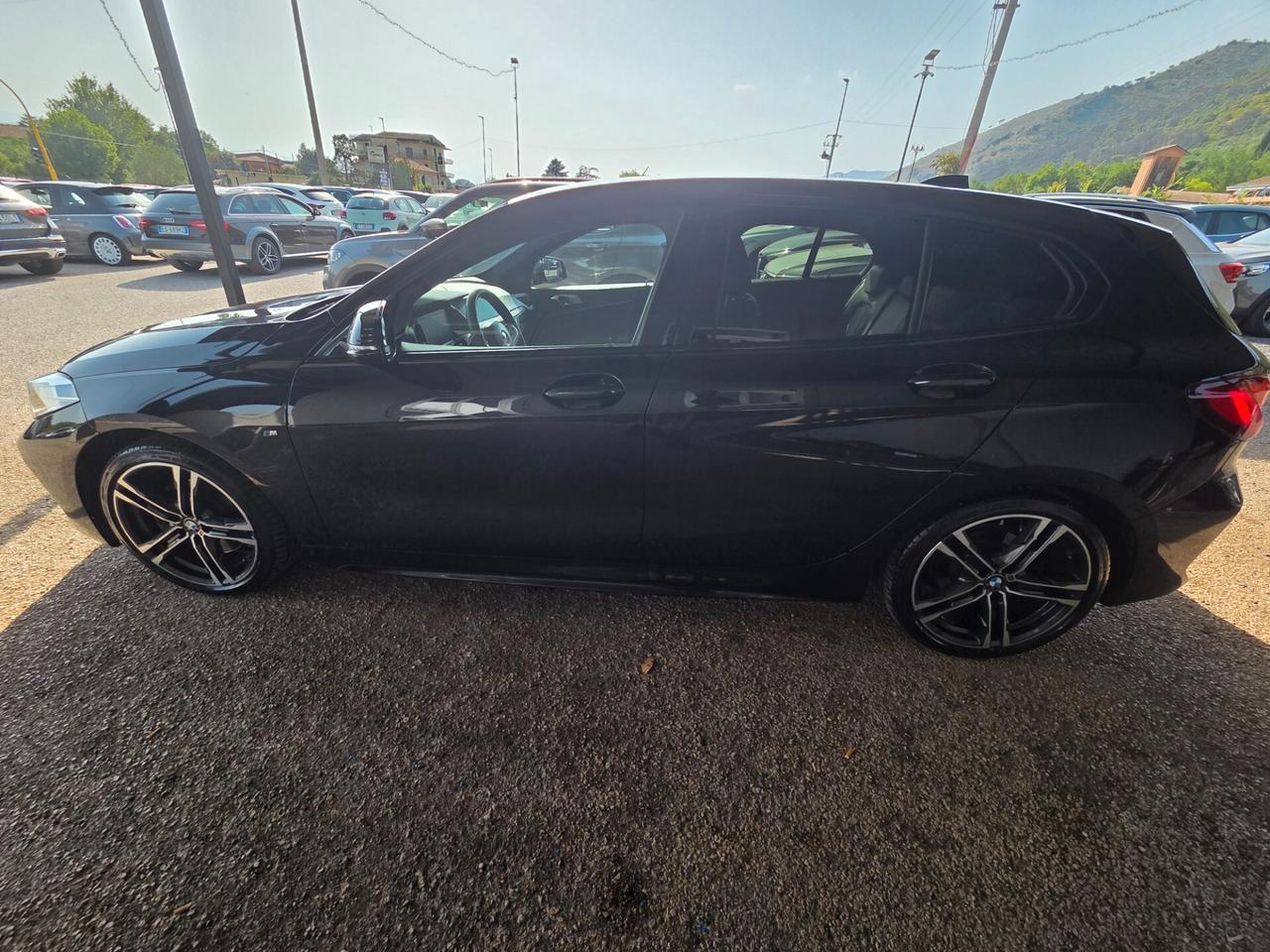 Bmw 116 116d 5p. Msport