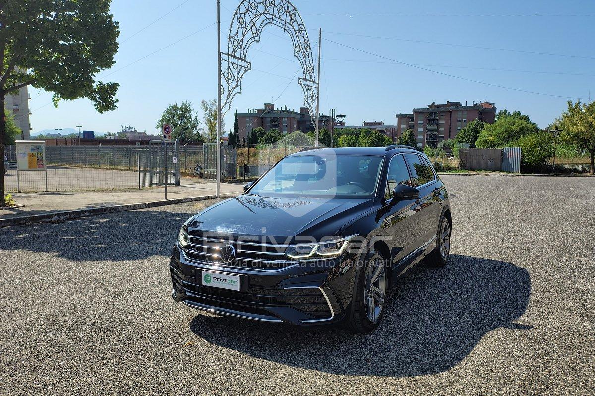 VOLKSWAGEN Tiguan 2.0 TDI 150 CV SCR DSG R-Line