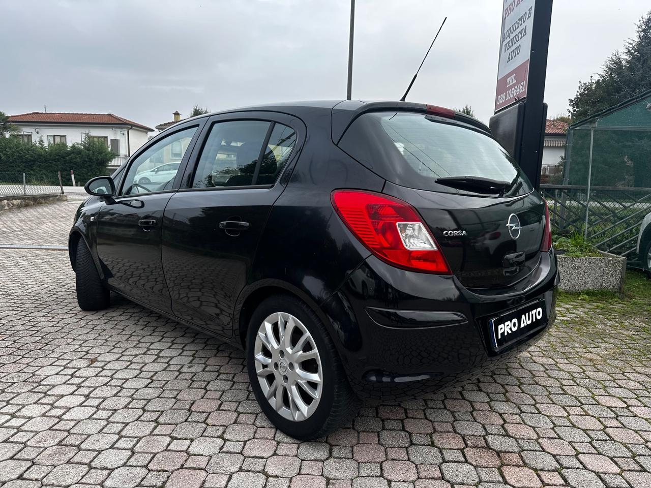 Opel Corsa 1.2 80CV 5 porte GPL-TECH Enjoy