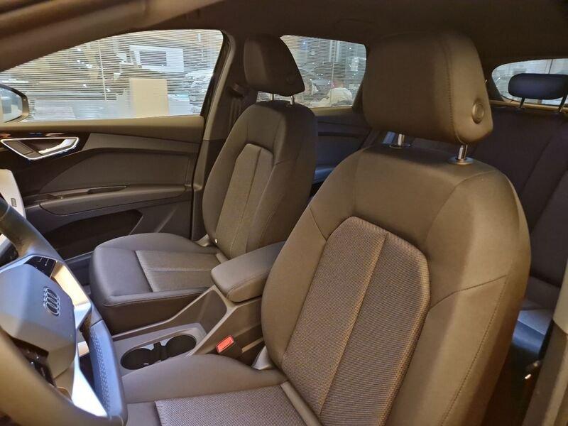 Audi Q4 e-tron Q4 40 e-tron Business Advanced