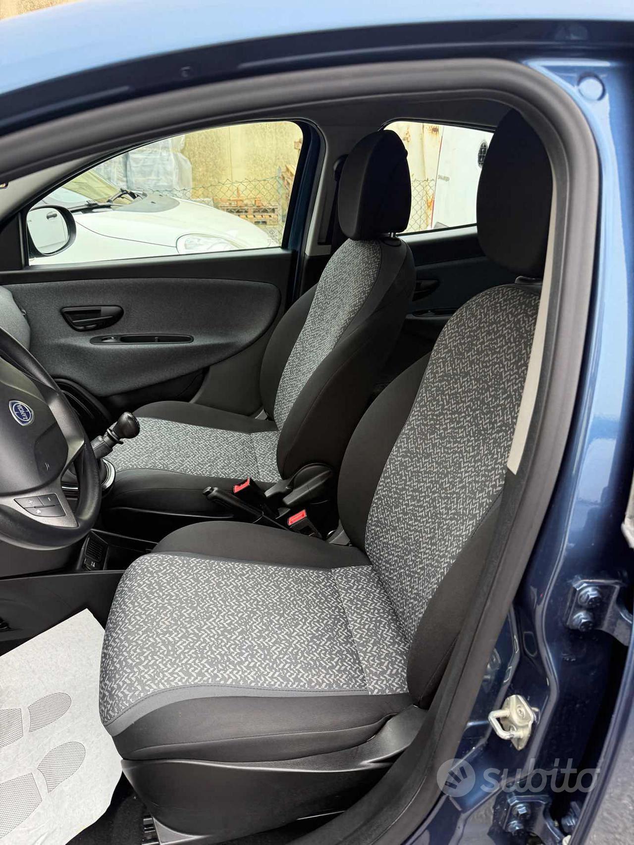 LANCIA Ypsilon 1.0 FireFly S&S Hybrid Silver Pl