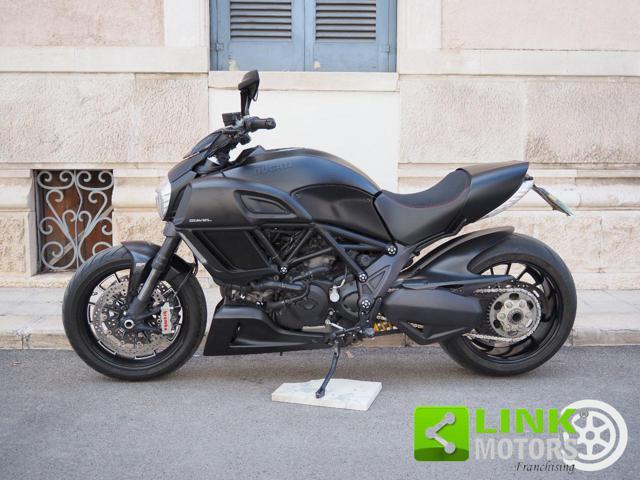 DUCATI Diavel Black Stealth 155cv