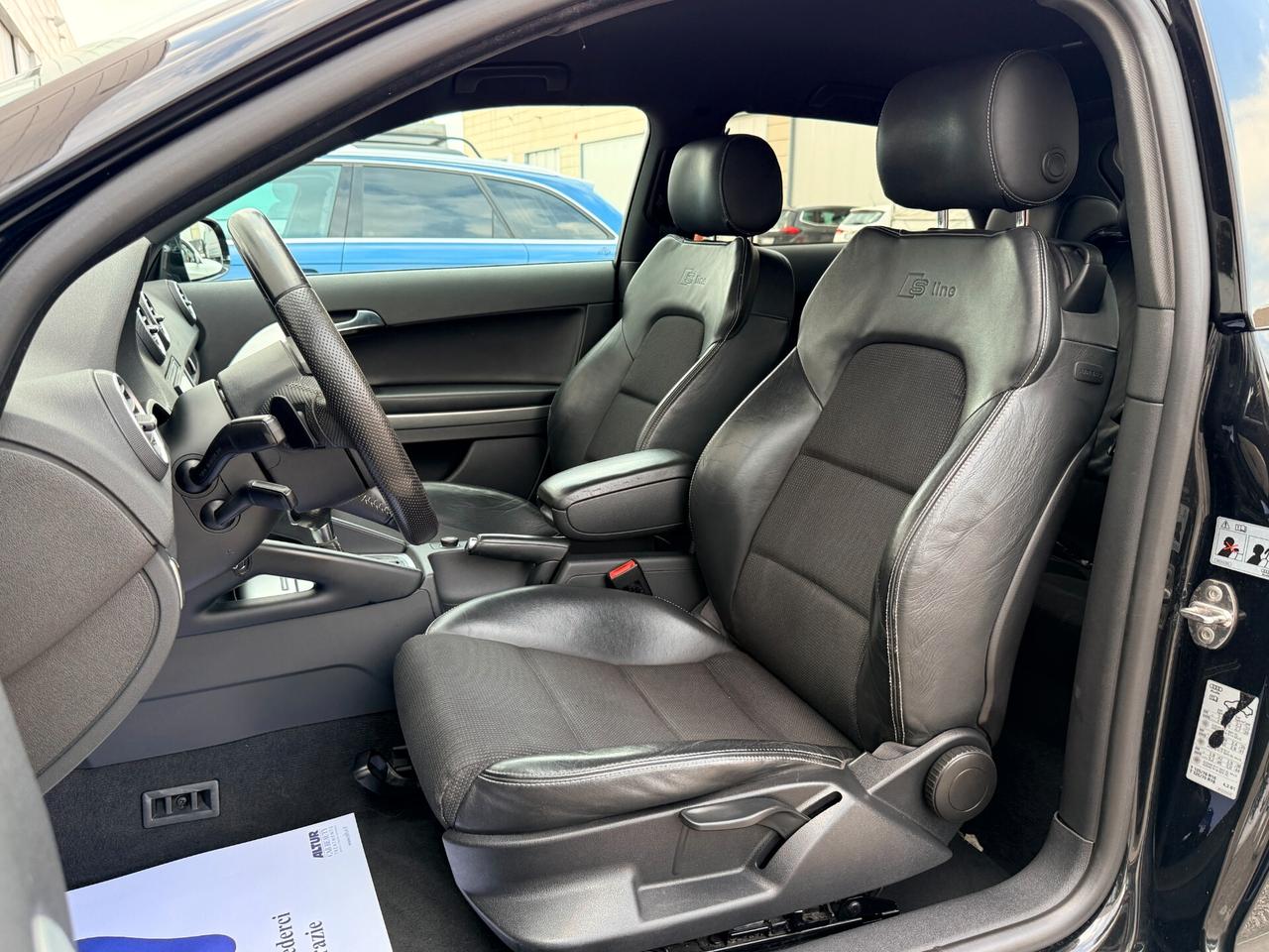 Audi A3 2.0 TDI 140CV S-LINE DOPPIO BLACK EDITION