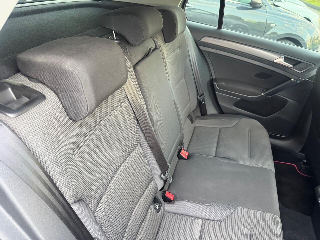 Volkswagen Golf 1.6 TDI 115 CV DSG 5p. Neopatentati