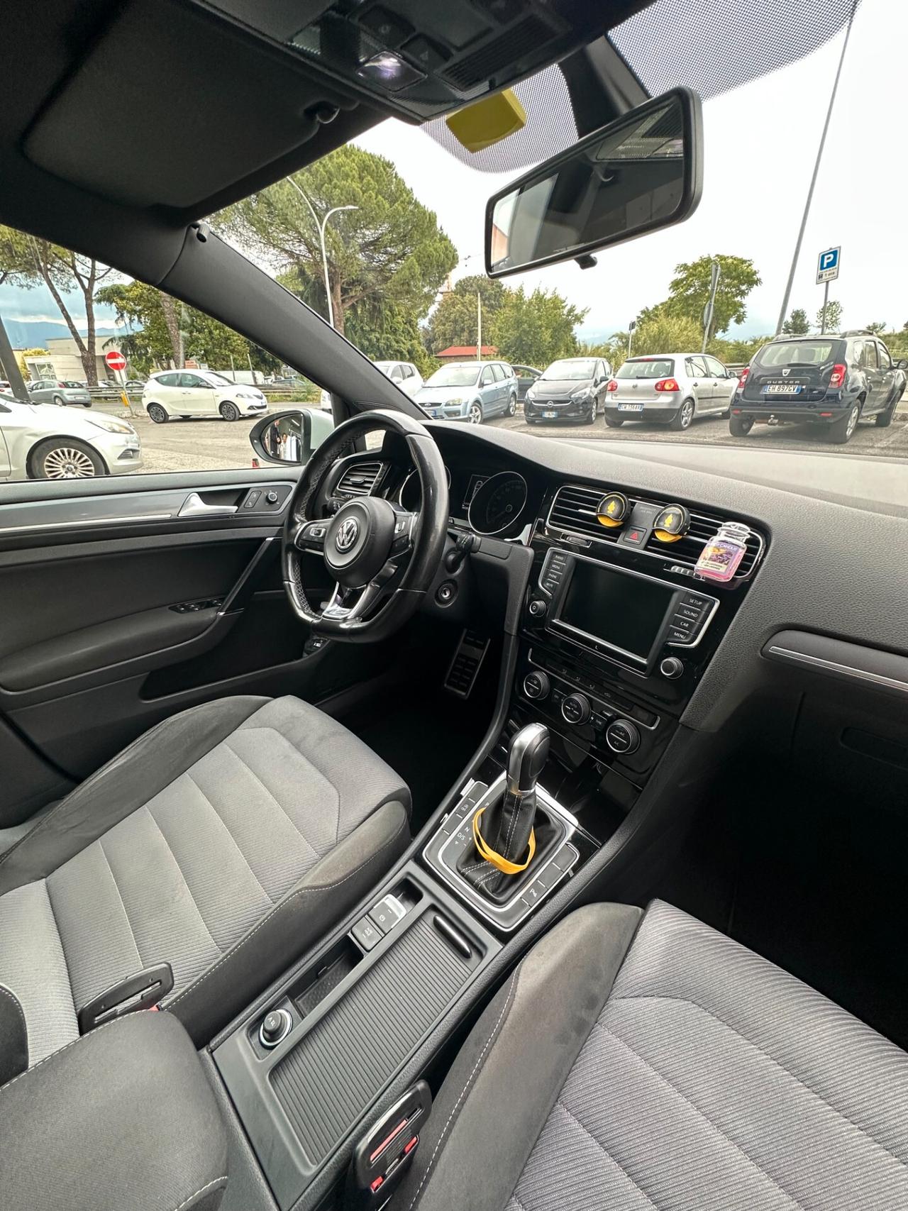 Volkswagen Golf Variant 1.4 TSI 125 CV R-Line Pack
