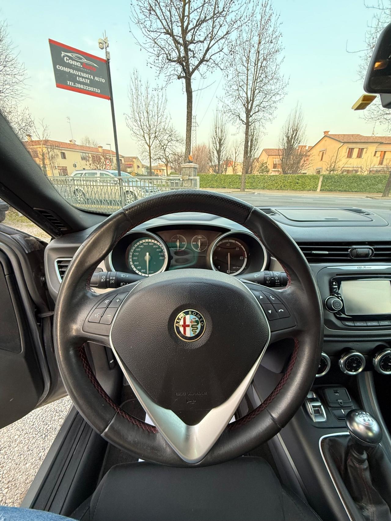 Alfa Romeo Giulietta 1.6 JTDm-2 105 CV Exclusive