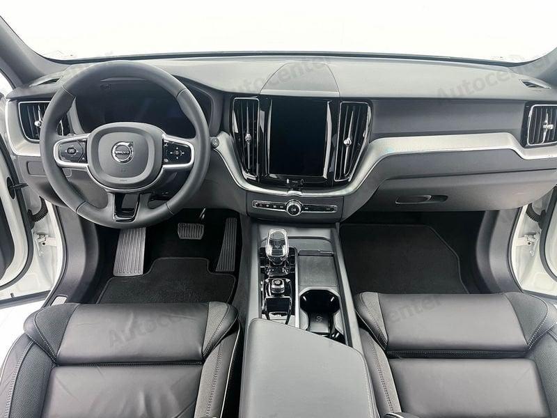 Volvo XC60 XC60 B4 (d) FWD GEARTRONIC PLUS DARK