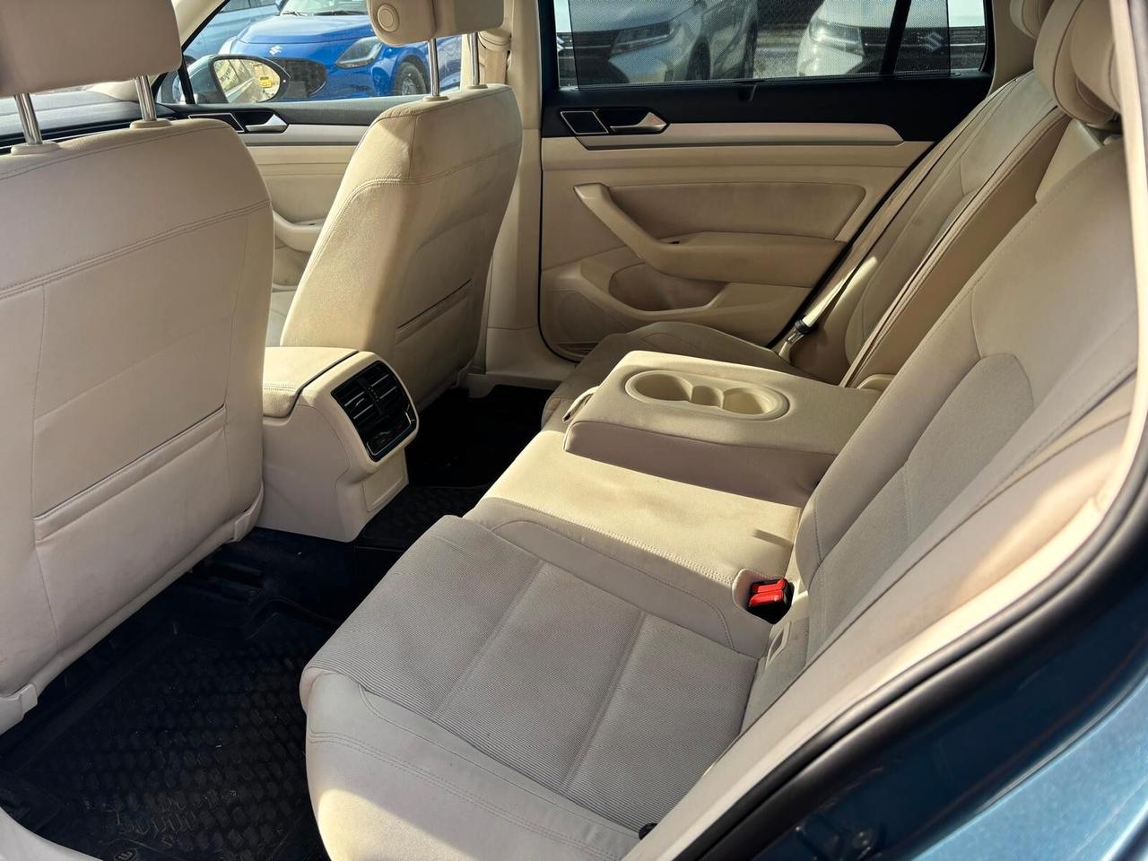 Volkswagen Passat 1.6 TDI 120CV TETTO APRIBILE
