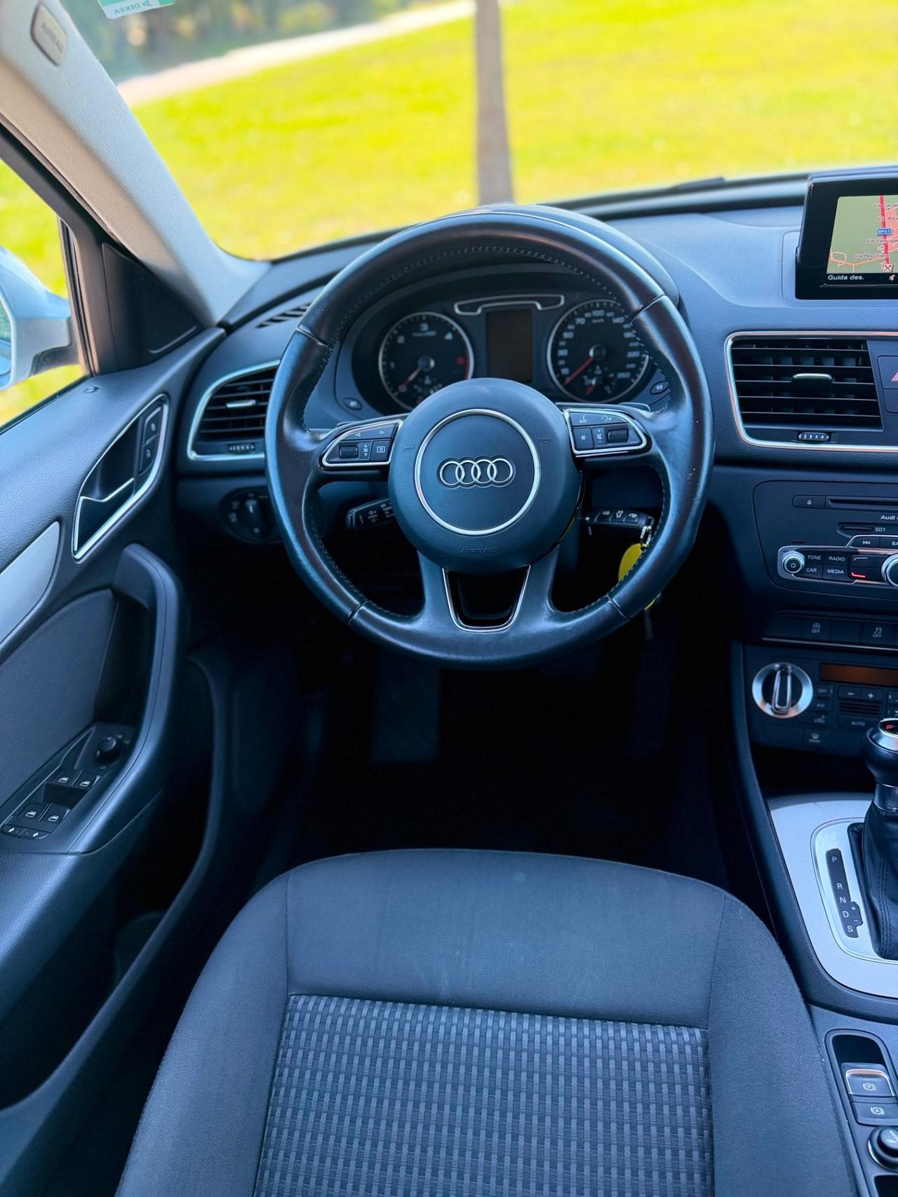 Audi Q3 2.0 TDI quattro S tronic Business Plus