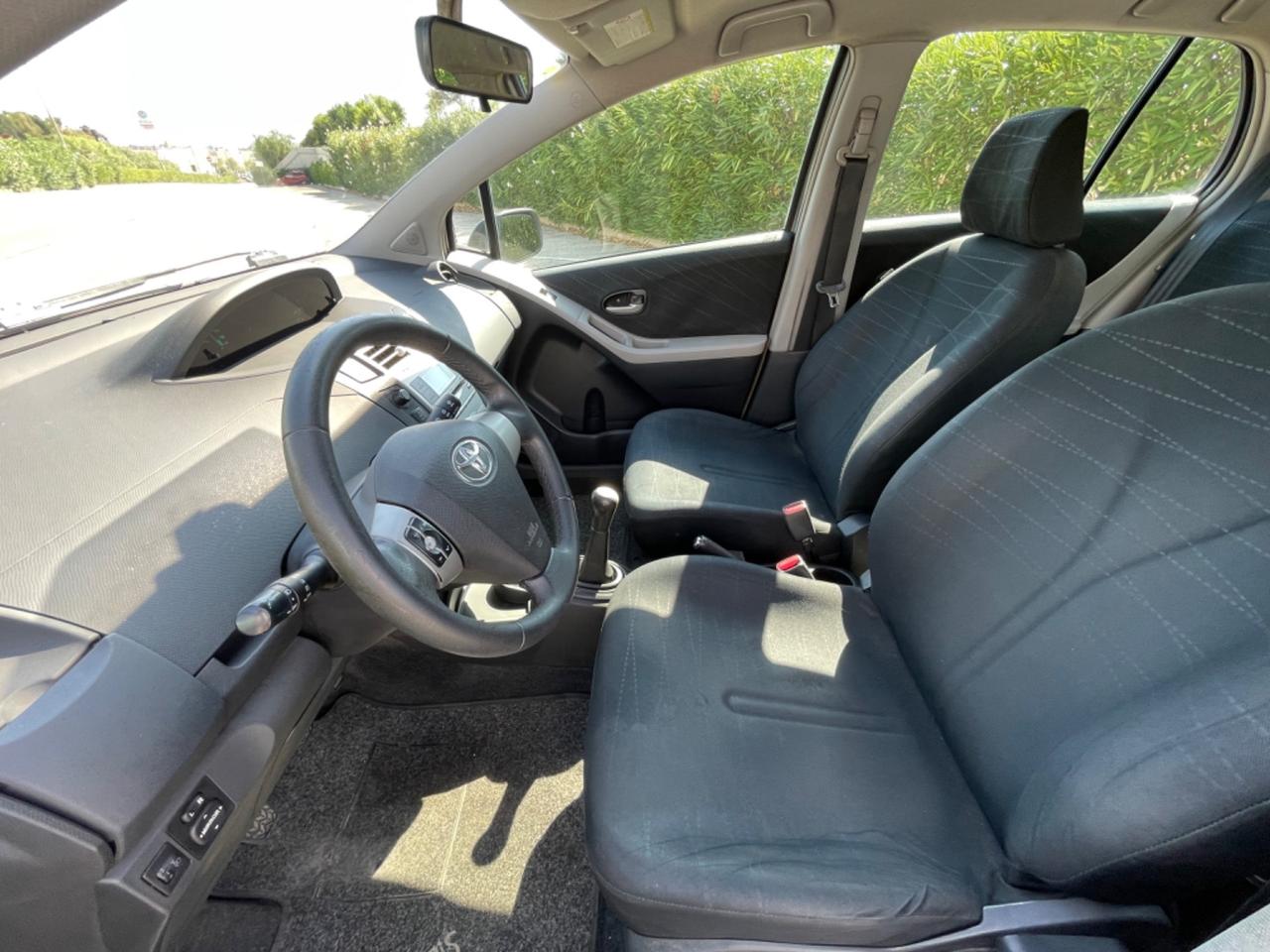 Toyota Yaris 1.4 D-4D 5 porte Sol 90 CV